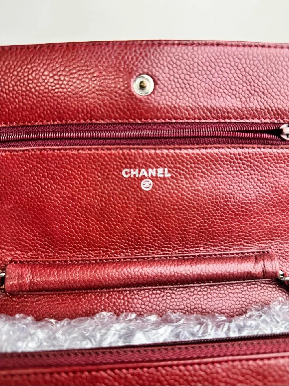 CHANEL Quilted Chain Crossbody Bag - Burgundy 100% authentic